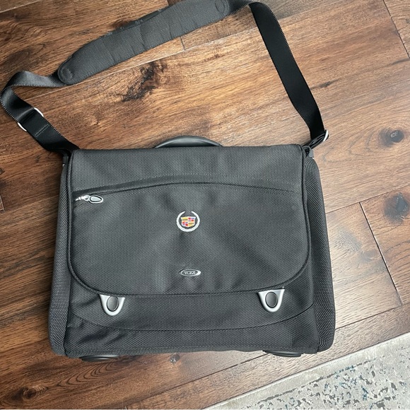 TUMI T3 Briefcase Messenger Computer Portfolio Bag with Cadillac Symbol - Picture 1 of 16